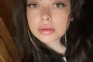 im back in town 🥰😘 car play or... - Image 4