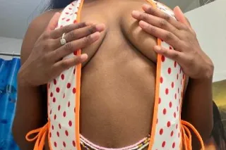 YOUR FAVORITE HOT CHOCOLATE FO... - Image 2