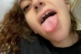 ready too cum too you 😘 - 29 - Image 3