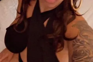 Do I look boring to you - Image 4