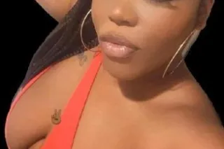 adult entertainer - Image 2