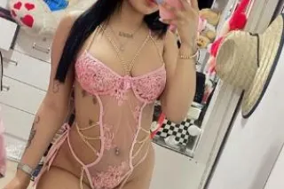 Samantha - 21 - Image 3