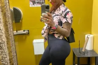 HELLO I AM MZ DEE 2 U ! A Real classy lady !! - Image 8