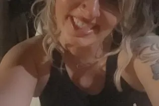 sexy wild crazy - 32 - Image 1