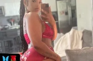 Hottie ALERT🌻💦🌹LayLani LuXee🔆🌹... - Image 2