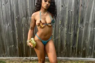 Big juicy ass ,pretty pussy re... - Image 1