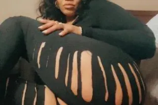 Sexy 💋Azz red&yellow😈 exotic T... - Image 3