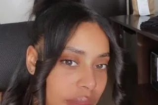 4'11 Sweet With A Dash Of Spic... - Image 1