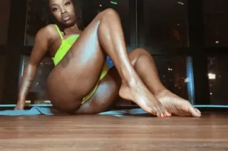 your favorite masseuse - 30 - Image 1