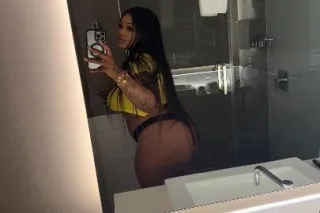 pent house pet - Image 5