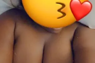 😘DONT MISS OUT WARM TIGHTPUSSY... - Image 1