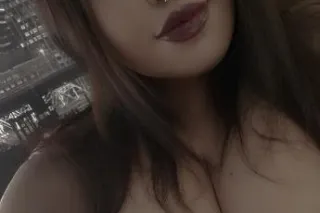 bbw gives pornstar quality hea... - Image 1