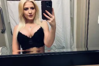 Blondes Have All The Fun - 25 - Image 4