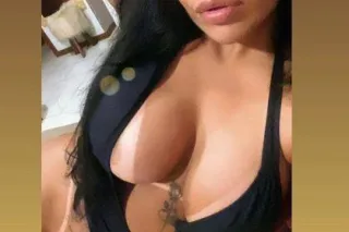 chica complaciente - 26 - Image 1