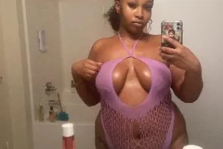 Available Anytime Babe 🤫👅🥂 OUT... - Image 3