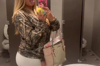 slim thick college girl 😘🍑💦 - ... - Image 4