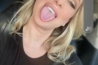 Quinn Waters adult star - Image 5