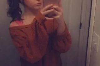 New Naughty Hottie in Town 😚👅💦... - Image 3