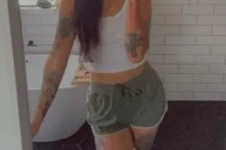 tattooed Amazonian GODDESS wit... - Image 4