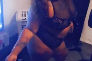 THROATZILLA DA GOAT LAST NIGHT HERE PEGGING IS AVAILABLE (2 GURL SHOW AVAILABLE) - Image 5