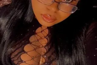 Back In watsonville 🍑Big Booty... - Image 4