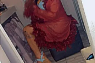 Yes i am available 😊 - 25 - Image 3