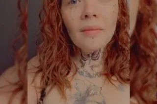 😍Pretty thick 🤪🥰 tatted freak😈... - Image 4