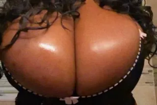 44LL REAL MASSIVE BREAST! 1000... - Image 1