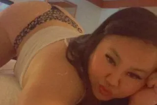 NEW IN TOWN VISITING ❤️❤️ THIC... - Image 4