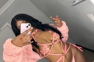 🎀✨TOP TIER BADDIE✨🎀 AVAILABLE ... - Image 1