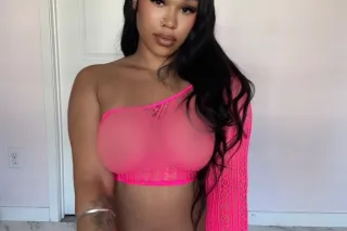 Too Good To Stay Away 💕 Outcal... - Image 1