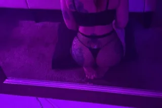 NO OUTCALLS - BLUE EYES - BIG BOOTY - TATTED UP- BRING YOUR OWN PROTECTION - Image 3