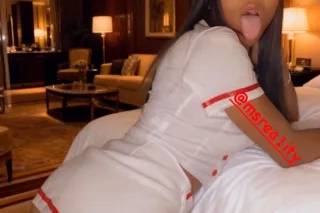 💆 High Clɑss ✨ Petite Bσмвѕнєℓ... - Image 2