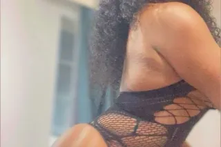 Outcalls only im Back chocolate now availble - Image 5