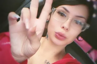 sexy latina - 23 - Image 1