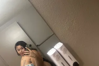$100QV 🥳 BIRTHDAY GIRL 🍬 CUM S... - Image 2