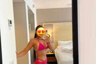 Hot Sexy Queen Available for s... - Image 1