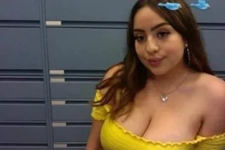 Horny Queen Ready For Hookup V... - Image 1