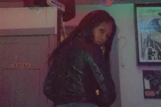 text me - 25 - Image 3