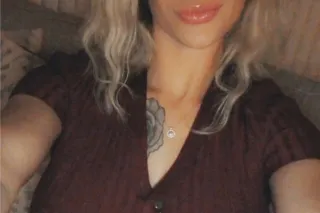 100 REAL PICS 📸 JUICY BOOTY PERFECT BODY ALWAYS A GREAT TIME - Image 7