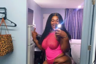 𝑩𝒖𝒈𝒂𝒕𝒕𝒊 𝑩𝒍𝒂𝒛𝒊𝒏 ♡ 𝑻𝒊𝑮𝒉𝒕 Cookies... - Image 2