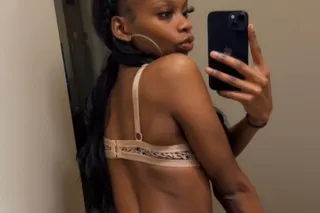 Cum enjoy a sexy, sweet, treat... - Image 4