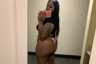 COME FUCK THIS TIGHT WET PUSSY....ONLY HERE FOR 2 HOURS BETTER HURRY 💦🌹‼ - Image 2