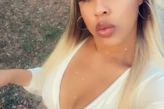 YOUR FAVORITE GIRL NEXT DOOR F... - Image 1