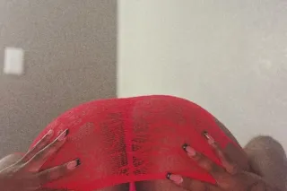 PRETTY N THICK 😍🍑CHOCOLATE TRE... - Image 2