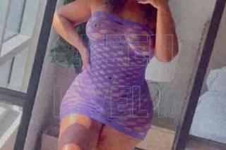 curvy colombian mami - 28 - Image 1