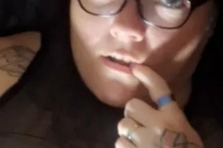 😍 WHOEVER CAN MAKE ME "SQUIRT"... - Image 1