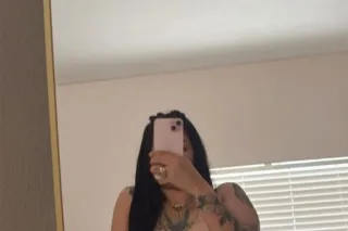 😍 SEXY Latina 😍 - 25 - Image 1