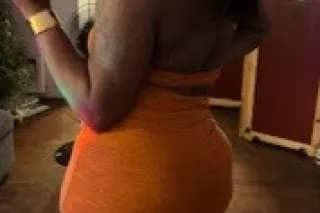 🖕😜🌬🌋Oh Shes Gonna Make that Vo... - Image 1