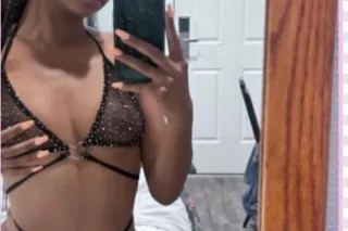 IM BACK IN TOWN BABES 😍💋 - Image 1